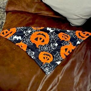 Halloween scarve for a small or medium dog or cat